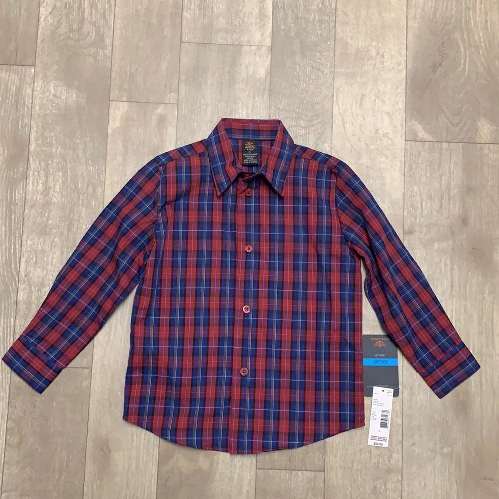 Boys NWT Dockers Button Up Shirt‎